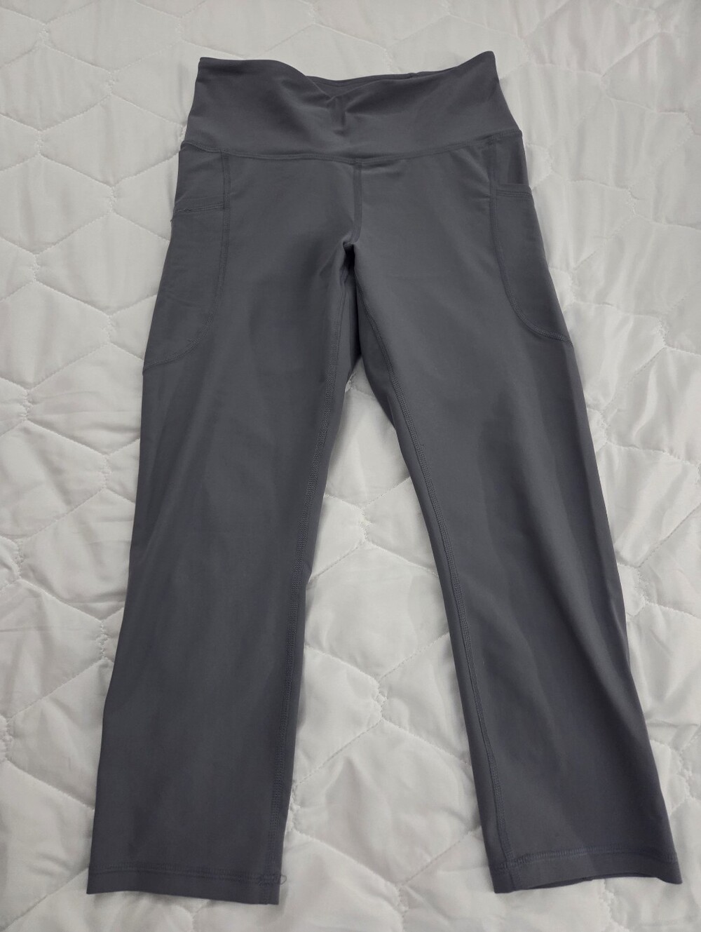 Old Navy Gray High-Rise Capri Leggings